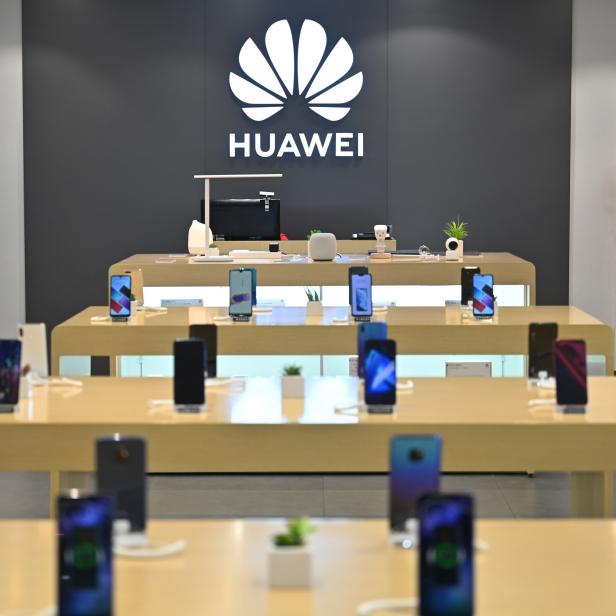 CHINA-ECONOMY-HUAWEI