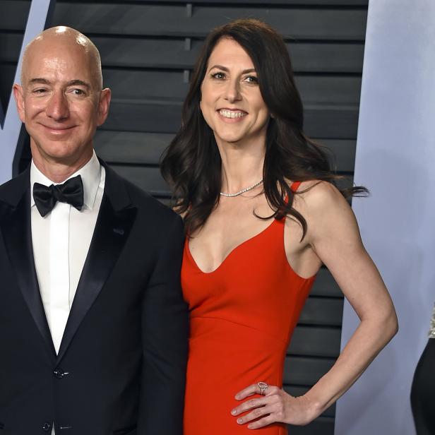 Jeff Bezos, MacKenzie Bezos