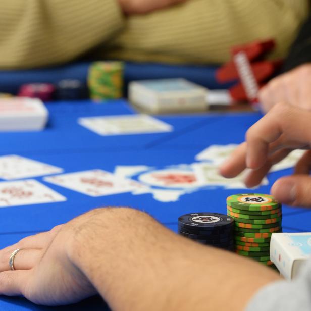 Poker nicht mehr nur in menschlicher Hand