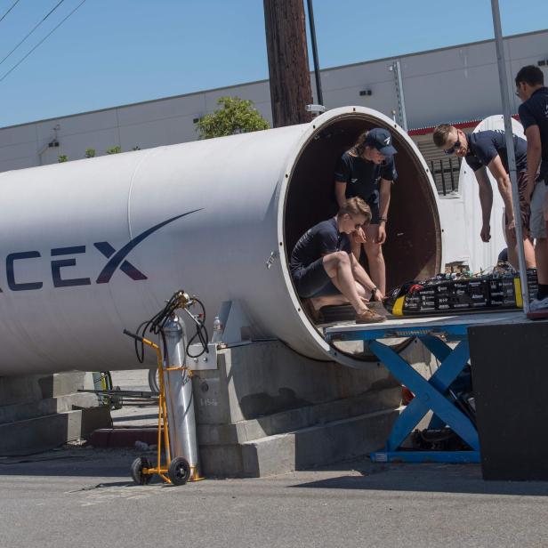 US-SPACEX-HYPERLOOP-POD-COMPETITION