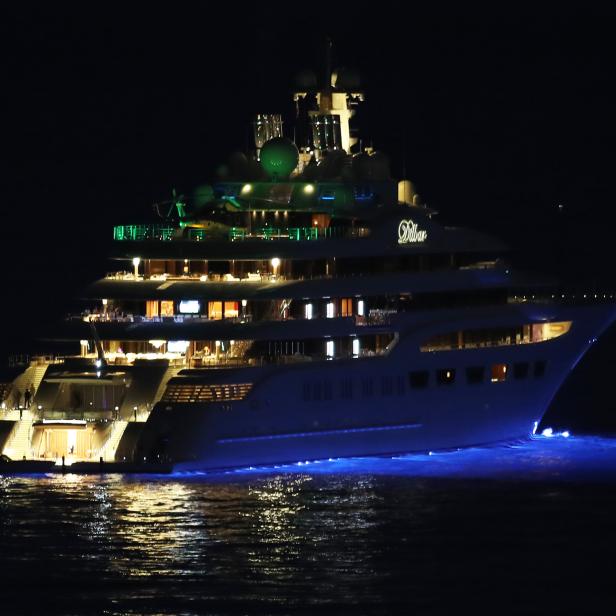 MONACO-LUXURY-YACHT