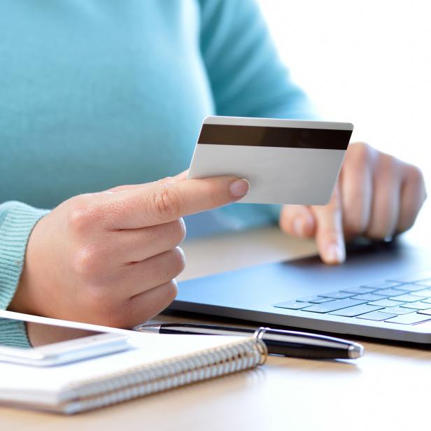 shopping online with credit card