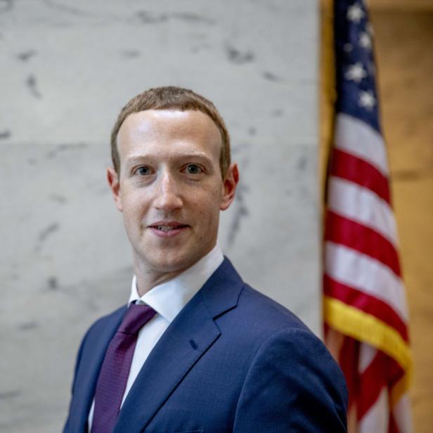 US-FACEBOOK-CEO-MARK-ZUCKERBERG-MEETS-WITH-LAWMAKERS-ON-CAPITOL-