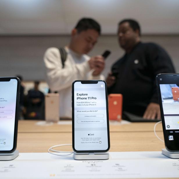 US-CONSUMERS-LINE-UP-AS-APPLE'S-IPHONE-11-GOES-ON-SALE-IN-STORES