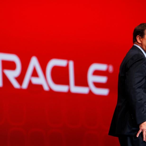 FILE PHOTO: Oracle CEO Hurd speaks at Oracle Open World in San Francisco