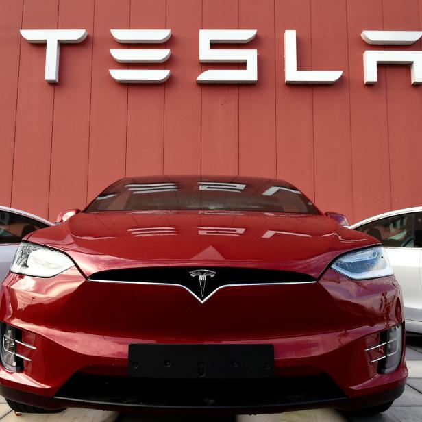 NETHERLANDS-US-ECONOMY-AUTO-TESLA