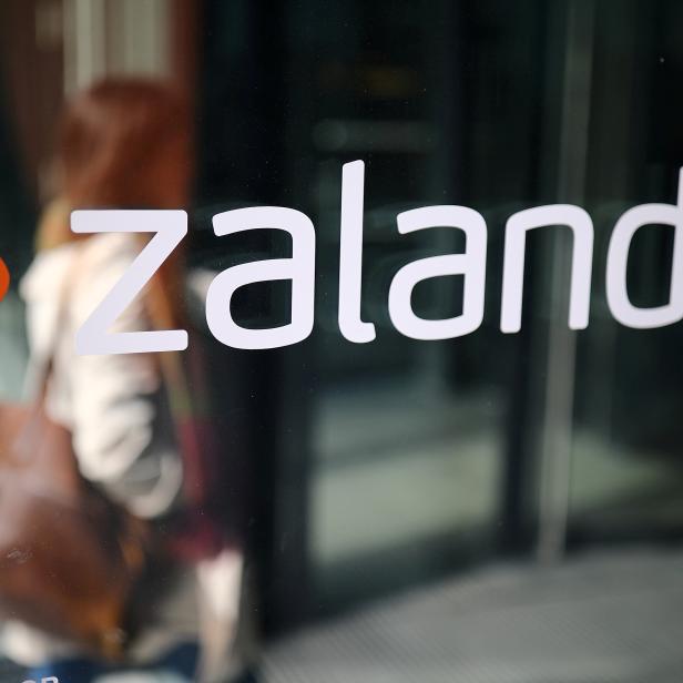 FILE PHOTO: The logo of online fashion retailer Zalando at its Berlin headquarters