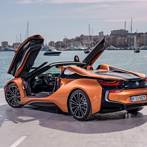 BMW i8 Roadster