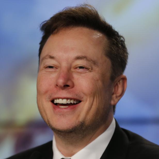 SpaceX founder and chief engineer Elon Musk speaks at a post-launch news conference to discuss the  SpaceX Crew Dragon astronaut capsule in-flight abort test at the Kennedy Space Center