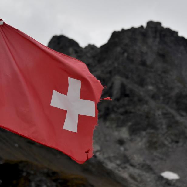 SWITZERLAND-ENVIRONMENT-CLIMATE-NATURE-GLACIER