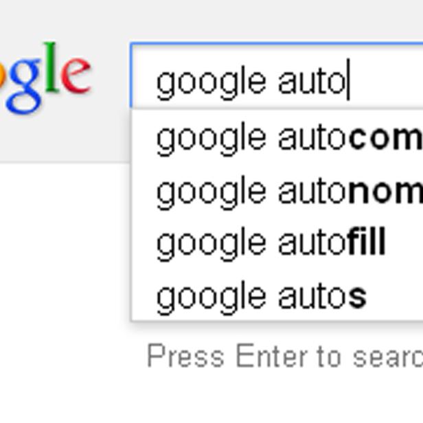 Die Google-Suchleiste zeigt Vorschläge für Suchanfragen mit dem Begriff „google auto“.