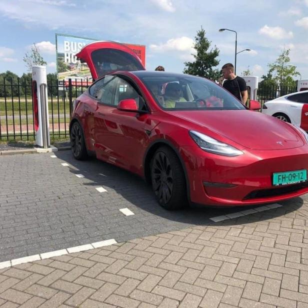 Tesla Model 3 und Model Y im Leistungsduell