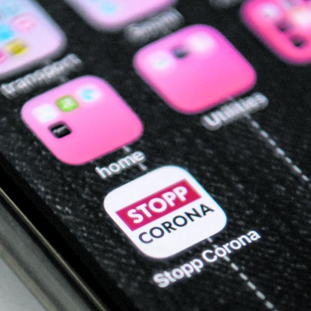 ++ THEMENBILD ++ CORONAVIRUS: "STOPP CORONA APP"