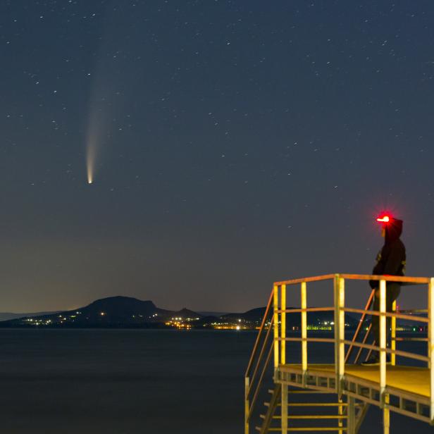 Comet NEOWISE above Hungary