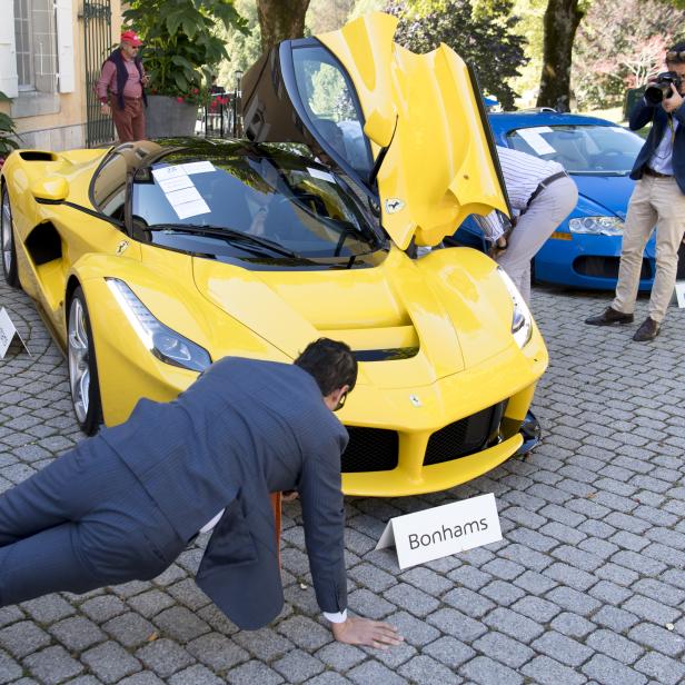 Wir beugen uns vor dem mächtigen Auto und opfern dafür unsere Gesundheit und unseren Lebensstil