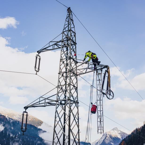 WINTEREINBRUCH IN ÖSTERREICH: SITUATION IN THAL ASSLING / OSTTIROL