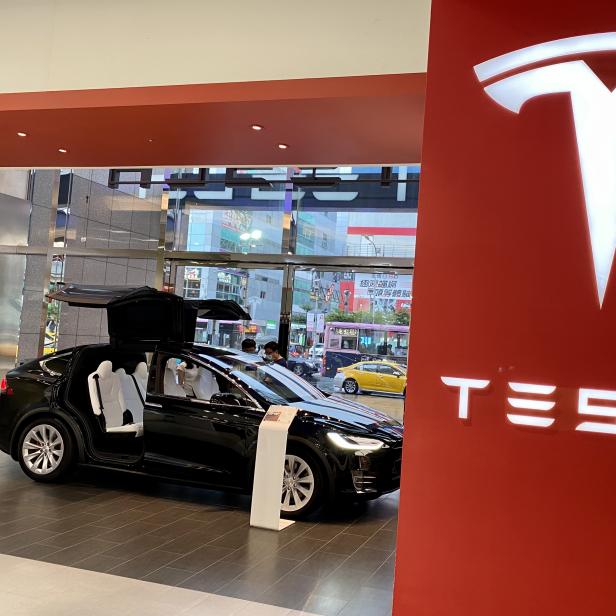 Tesla-Showroom mit Model Y