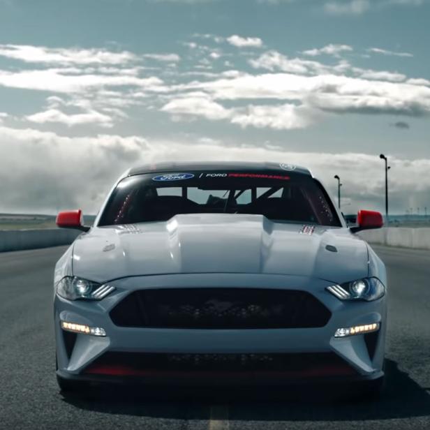 Mustang Cobra Jet 1400, eine E-Auto-Spezialanfertigung von Ford Performance