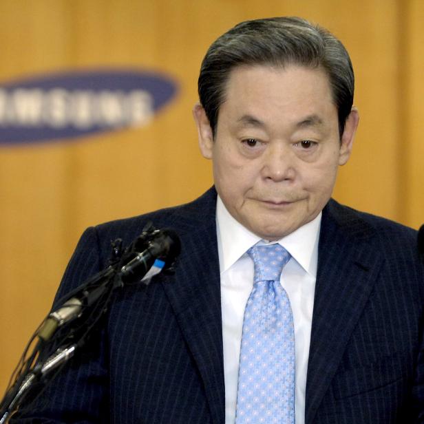Samsung chairman Lee Kun-hee dies aged 78