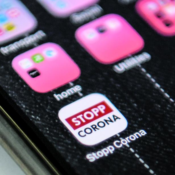 ++ THEMENBILD ++ CORONAVIRUS: "STOPP CORONA APP"