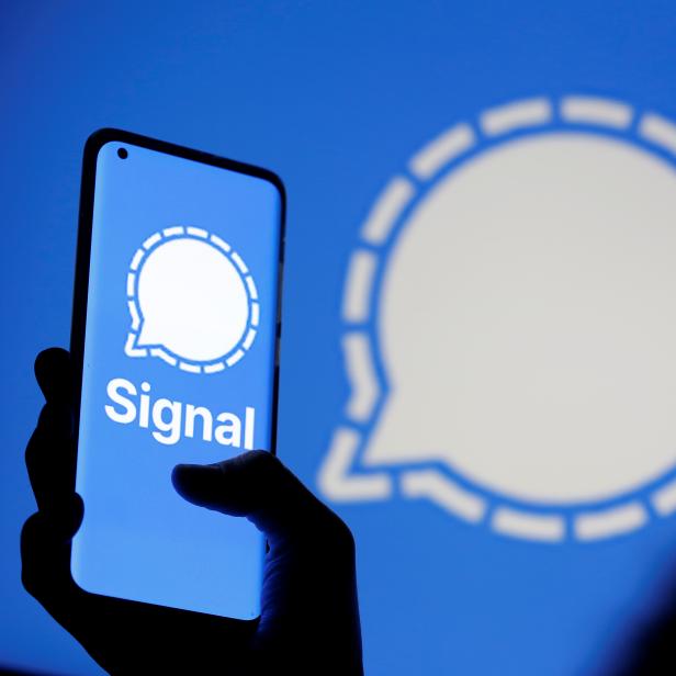 Photo illustration of Signal messaging app