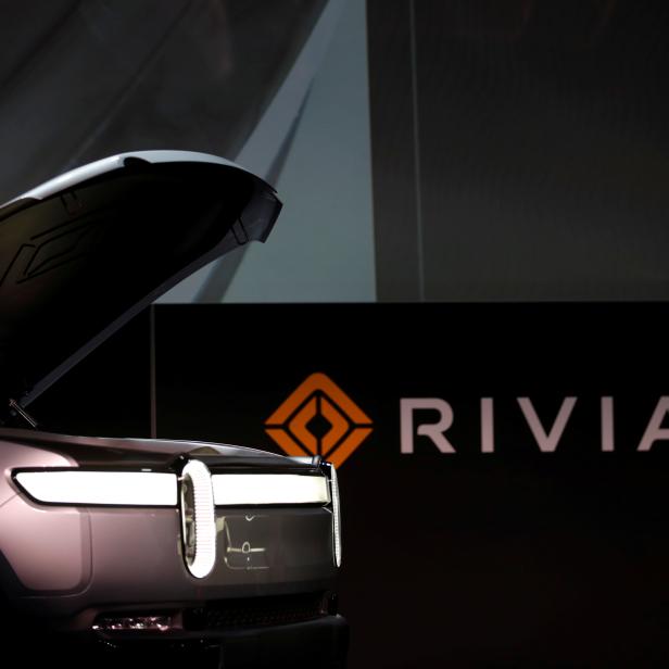 FILE PHOTO: Rivian introduces R1T all-electric pickup truck at LA Auto Show in Los Angeles
