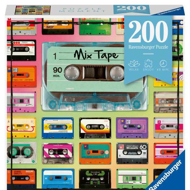 Die Verpackung eines Ravensburger Puzzles mit dem Motiv verschiedener Musikkassetten.