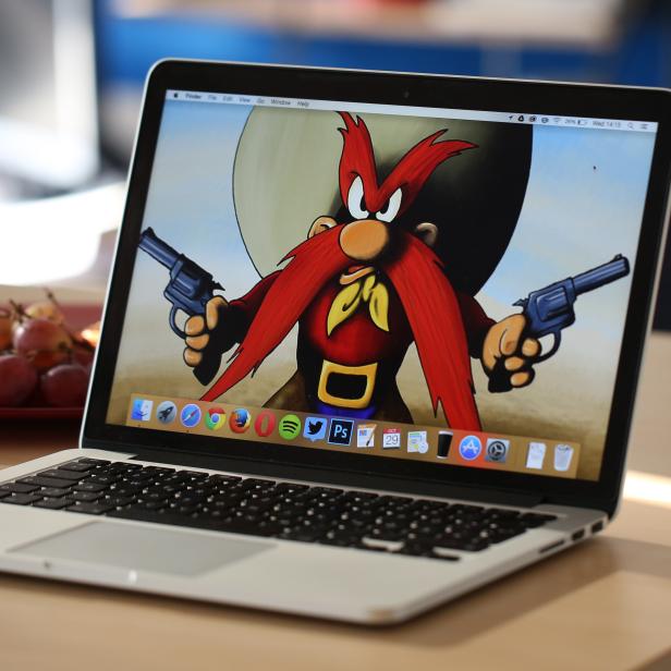 Yosemite Sam schaut grantig, ob das ein Zufall ist?