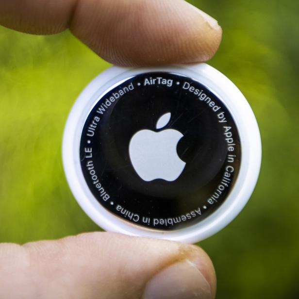 Apple enters tracking market with AirTag