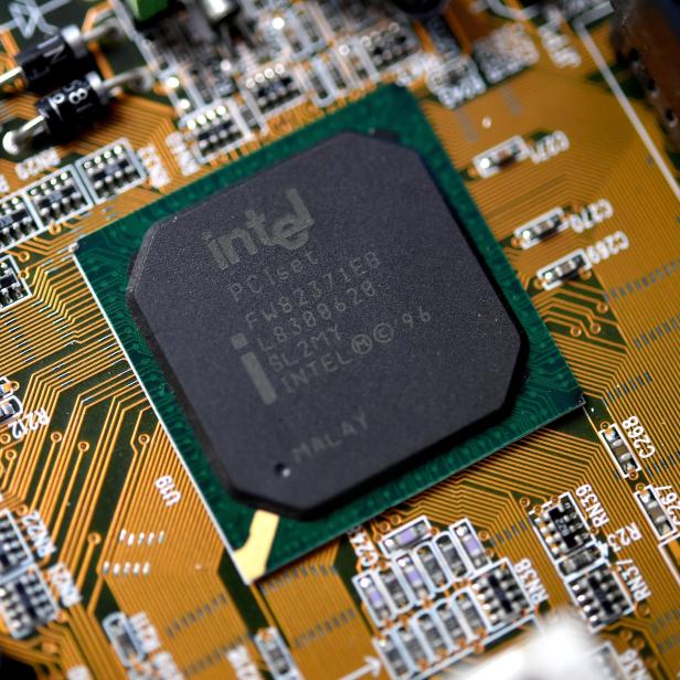 Popular computer processors may contain security flaws 