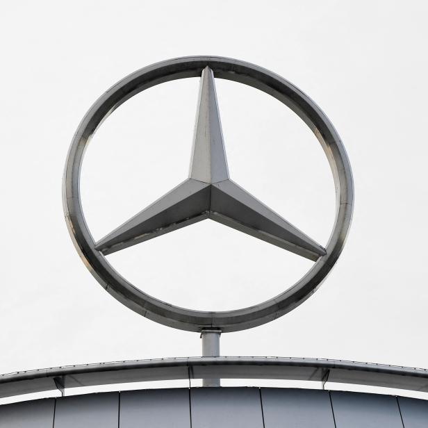 FILES-GERMANY-AUTOMOBILE-DAIMLER-LAWSUIT-CONSUMER