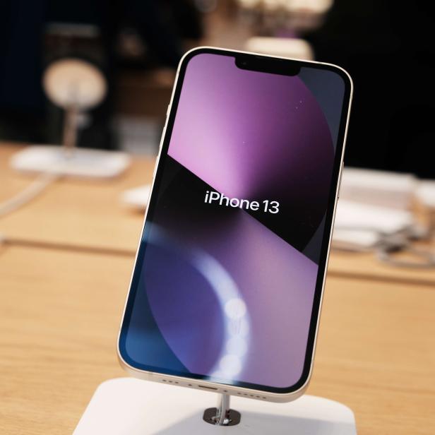 US-APPLE'S-NEW-IPHONE-13-AVAILABLE-IN-STORES