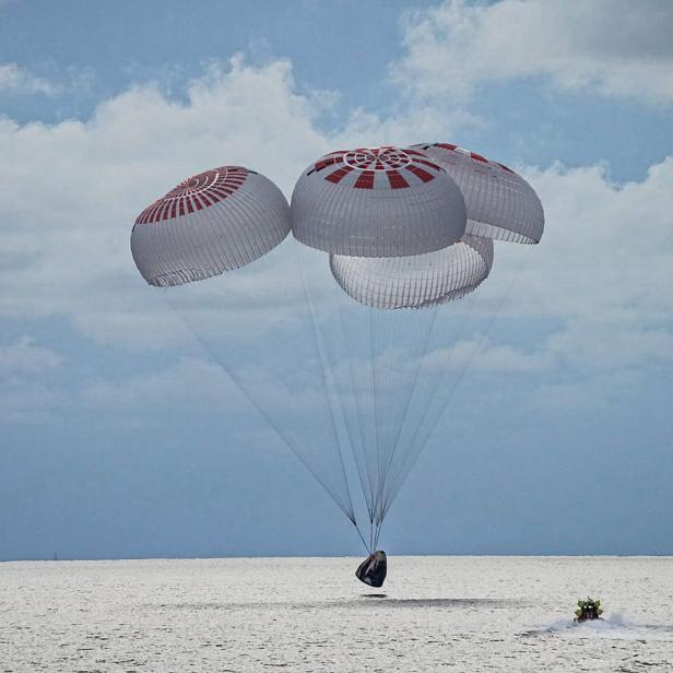 SpaceX Inspiration4 mission safely splashes down in SpaceX's Crew Dragon capsule off the coast of Kennedy Space Center