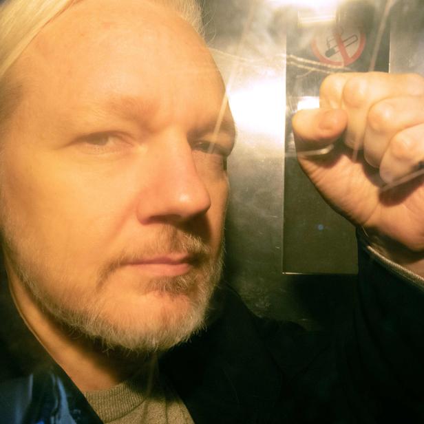 FILES-BRITAIN-US-COURT-ASSANGE-EXTRADITION-APPEAL