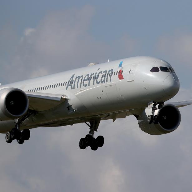 US-AMERICAN-AIRLINES-TO-REDUCE-INTERNATIONAL-FLIGHTS-DUE-TO-BOEI