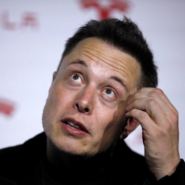 FILE PHOTO: Tesla Motor Inc CEO Musk talks about Tesla's new battery swapping program in Hawthorne