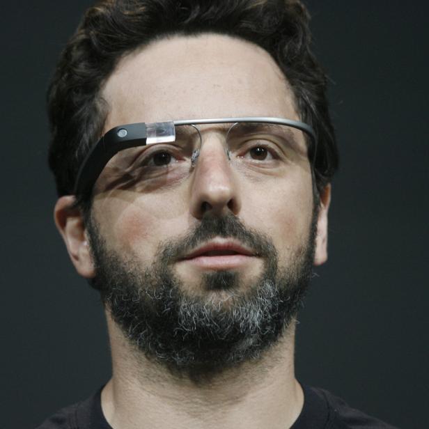 Google-Mitgründer Sergey Brin mit einer Google Glass