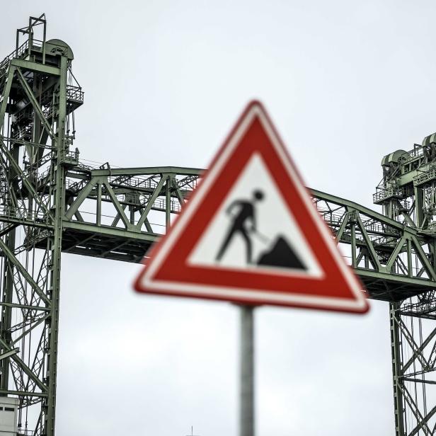 Rotterdam may dismantle bridge to allow Jeff Bezos' superyacht to pass