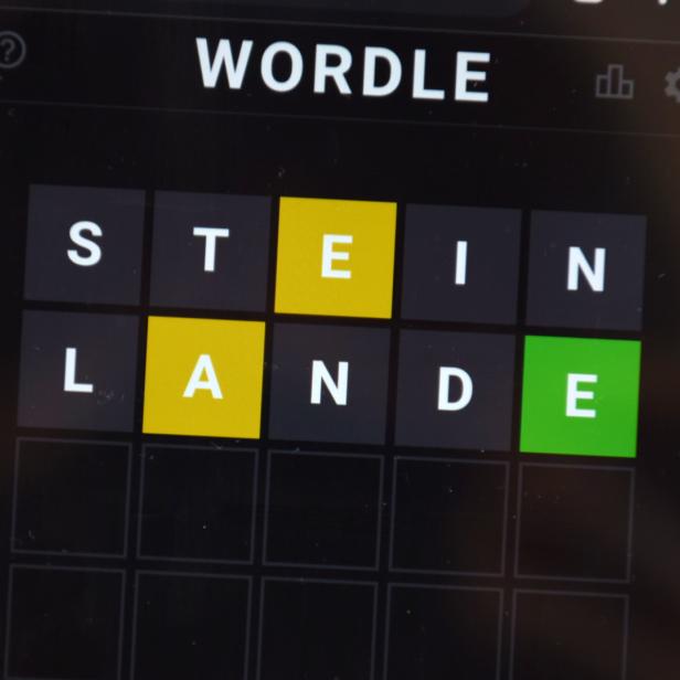 Wordle Wortratespiel mit zwei eingegebenen Wörtern
