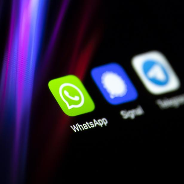 Whatsapp application loses users over privacy policy change