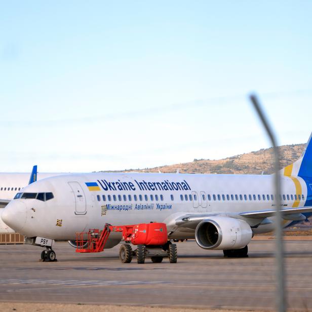 Five UAI airline planes in Spanish Castelon over insurance termination