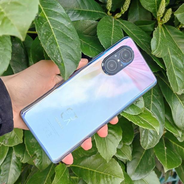 Das Huawei nova 9 SE