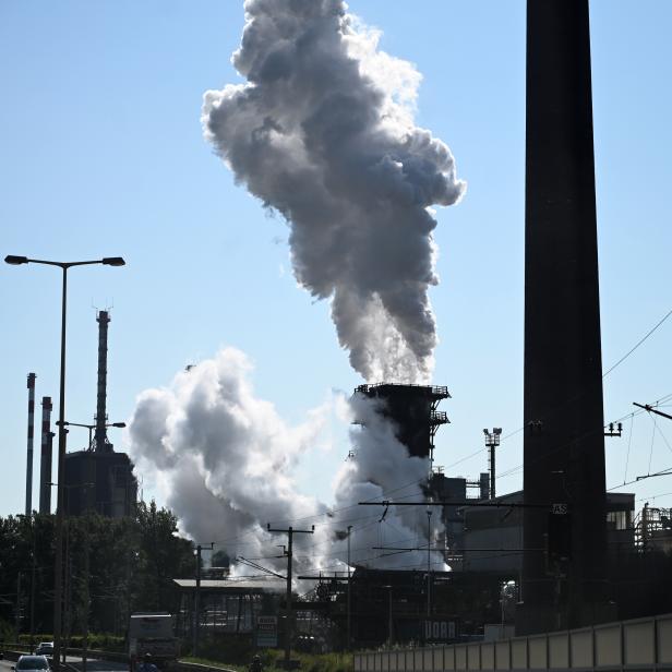 ++ THEMENBILD ++ LÄNDERPORTRÄT OÖ: VOEST ALPINE / INDUSTRIEPARK