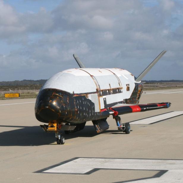 Die sechste X-37B-Mission startete am 17. Mai 2020 in den Orbit. Das Raumfahrzeug ist drauf und dran, seinen eigenen Rekord zu brechen.