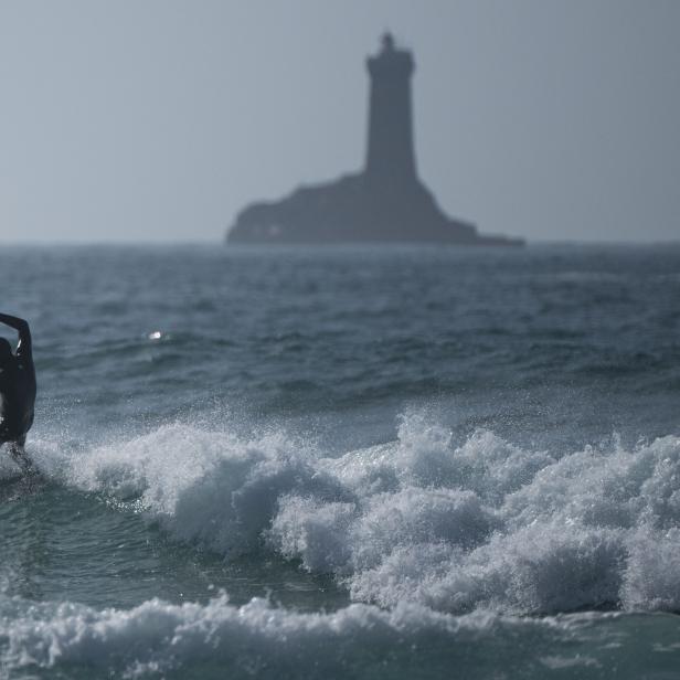 FRANCE-TOURISM-SURFING-LIGHTHOUSE-LA VIEILLE