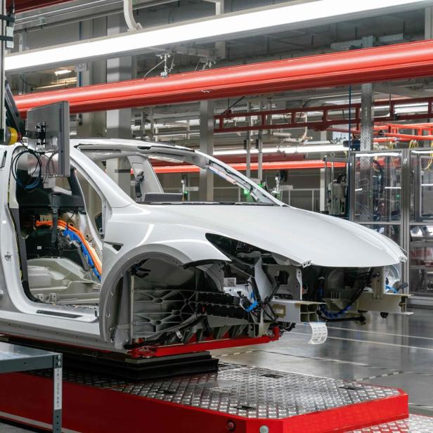 Model 3 und Model Y  Probleme mit Lenkung: US-Behörde untersucht 280.000  Autos von Tesla