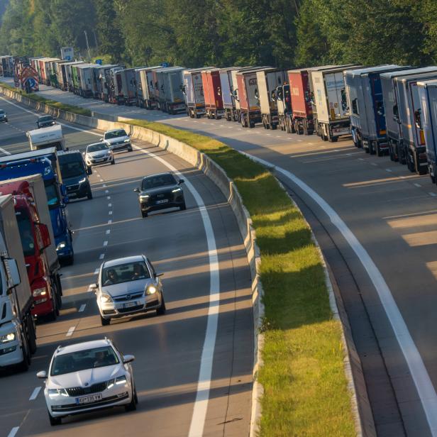 Fahrraddemo auf Tiroler Autobahn dürfte für massive Staus sorgen