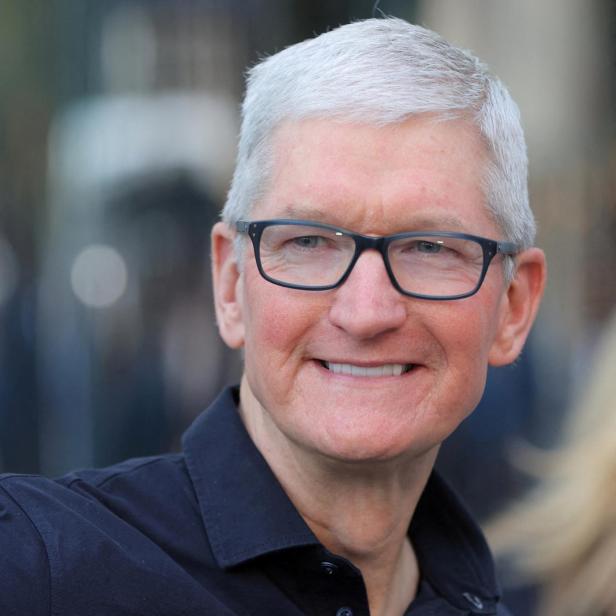 Auf die Lederhose verzichtete Tim Cook aber.