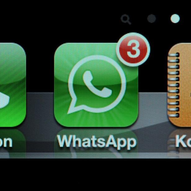 WhatsApp bedient sich an den Daten