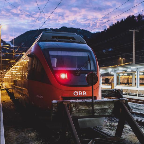 BUNDESWEITER WARNSTREIK IM BAHNSEKTOR